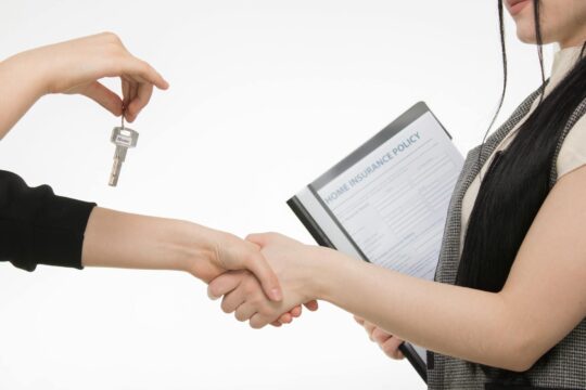 Should You Accept the First Settlement Offer From Insurance?