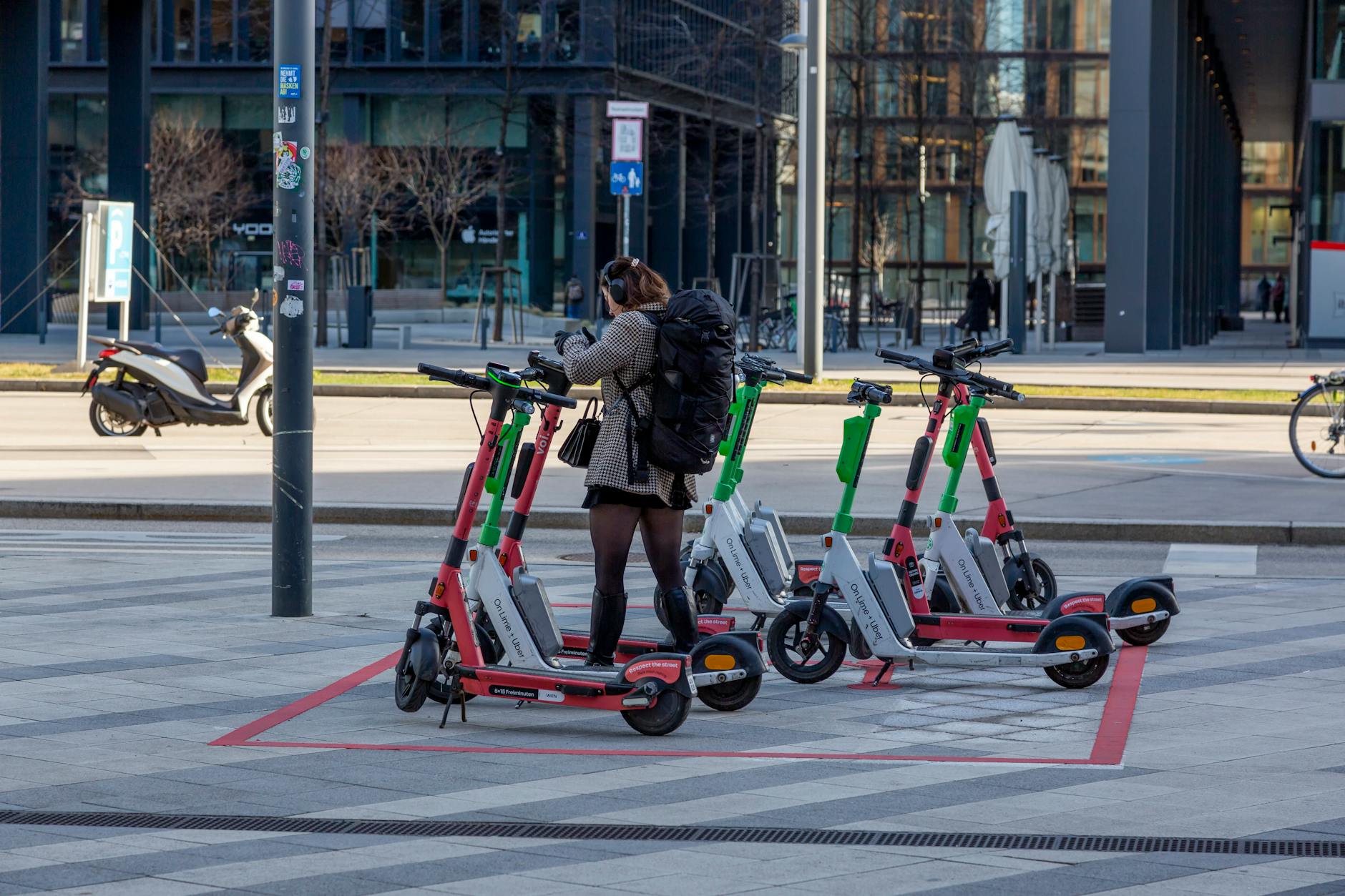 Suing for an Electric Scooter Injury: What Riders and Pedestrians Should Know
